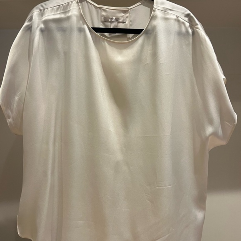 Banana Republic Cream Silk Dolman Sleeve Blouse with Relaxed Fit